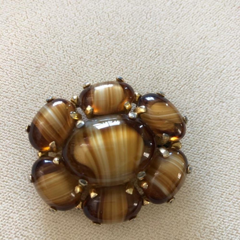 Brooch